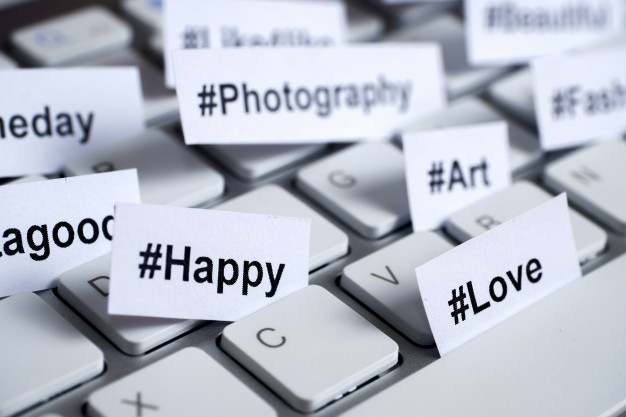 hashtag Facebook significato