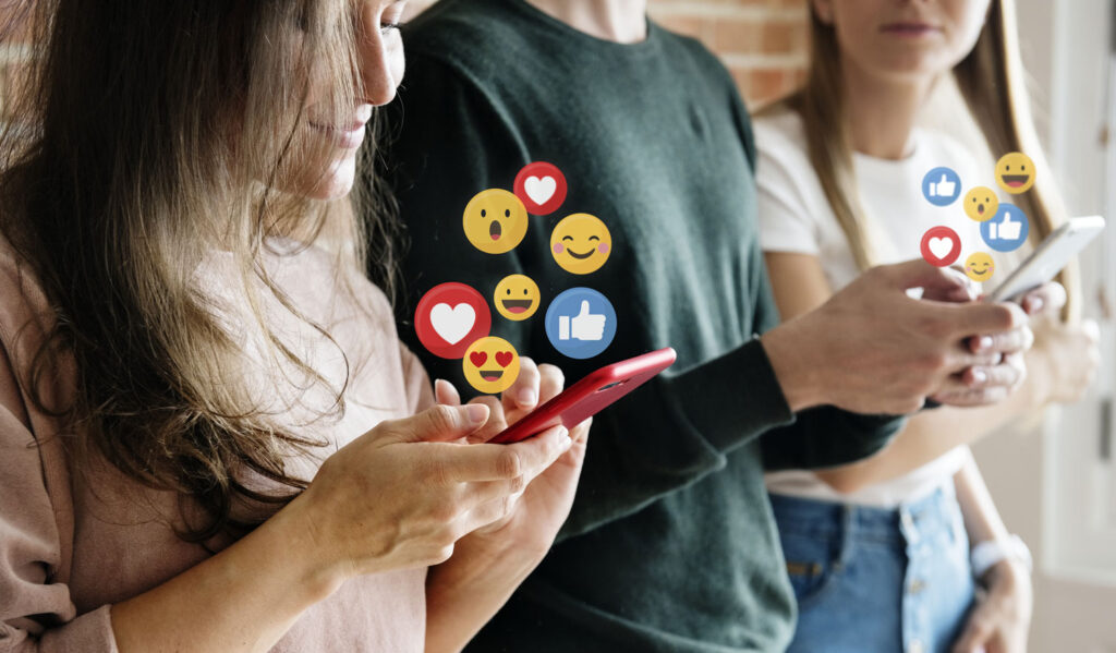 community gruppo facebook